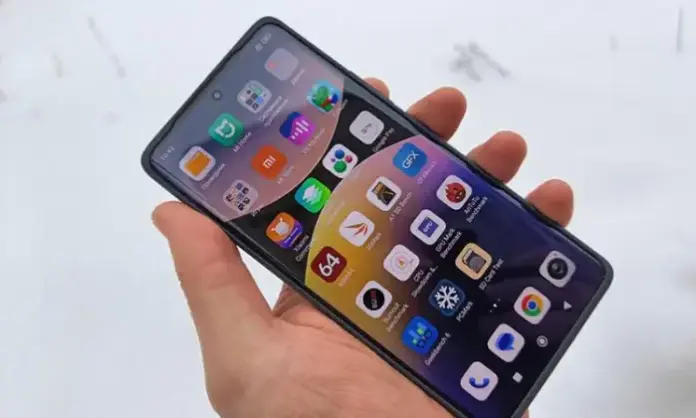 Redmi 15 5G — бюджетный смартфон с мощной батареей Redmi 15 5G — бюджетный смартфон с мощной батареей